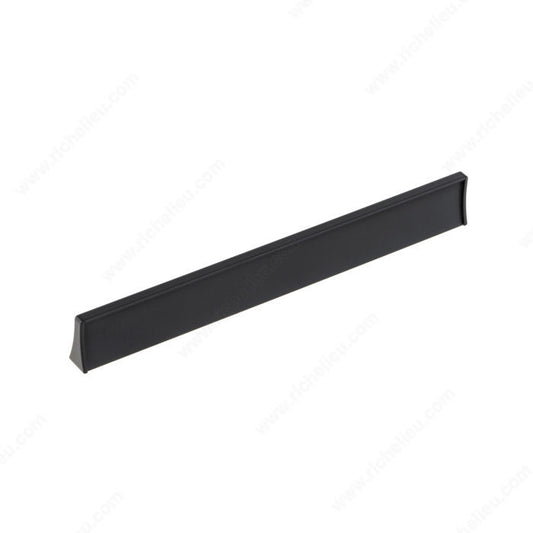 Richelieu 6-5/16'' Modern Metal Pull - 2566 Matte Black