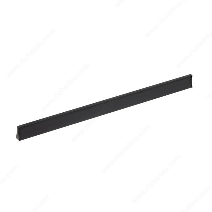 Richelieu 14-1/8'' Modern Metal Pull - 2566 Matte Black